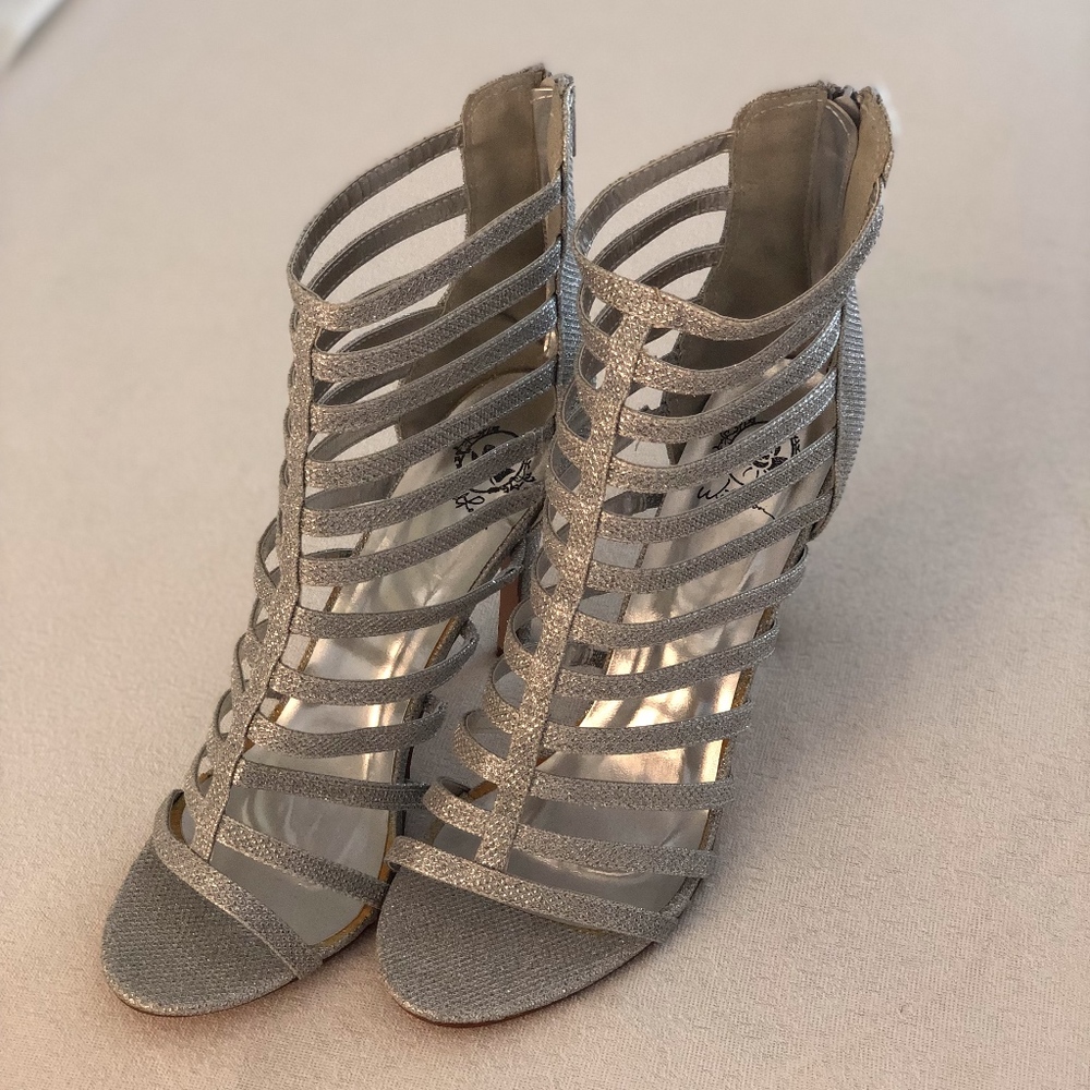 Windsor Silver Glitter Heels Size 10